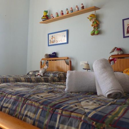 Casa Pilar Villa Guadalcanal Екстериор снимка