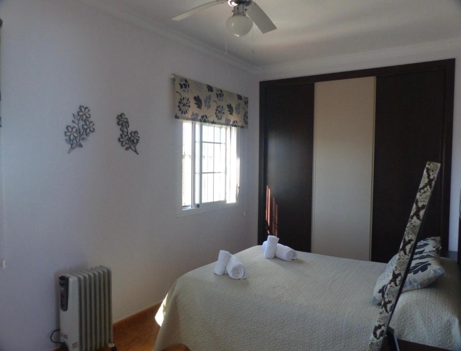 Casa Pilar Villa Guadalcanal Екстериор снимка