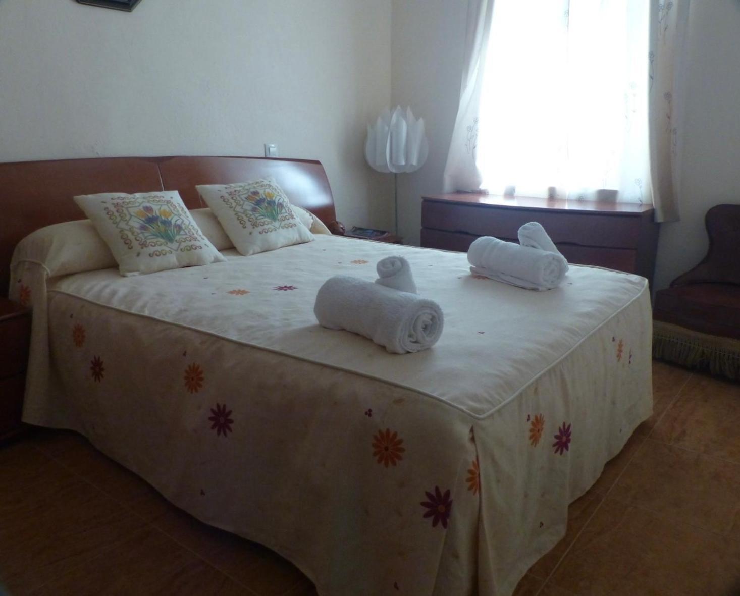 Casa Pilar Villa Guadalcanal Екстериор снимка