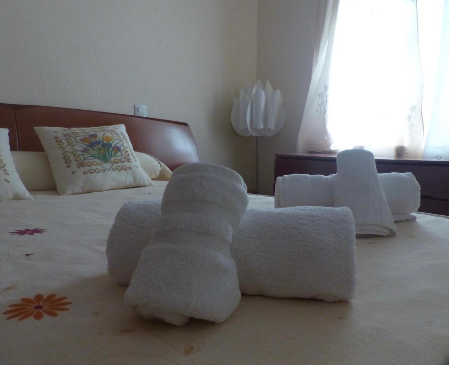 Casa Pilar Villa Guadalcanal Екстериор снимка